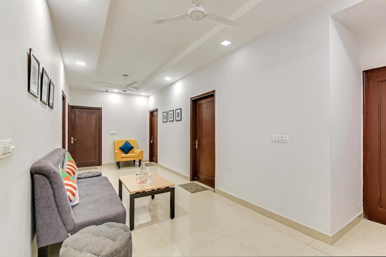 Oyo Home 64106 Comfortable Stay New Delhi Exterior photo