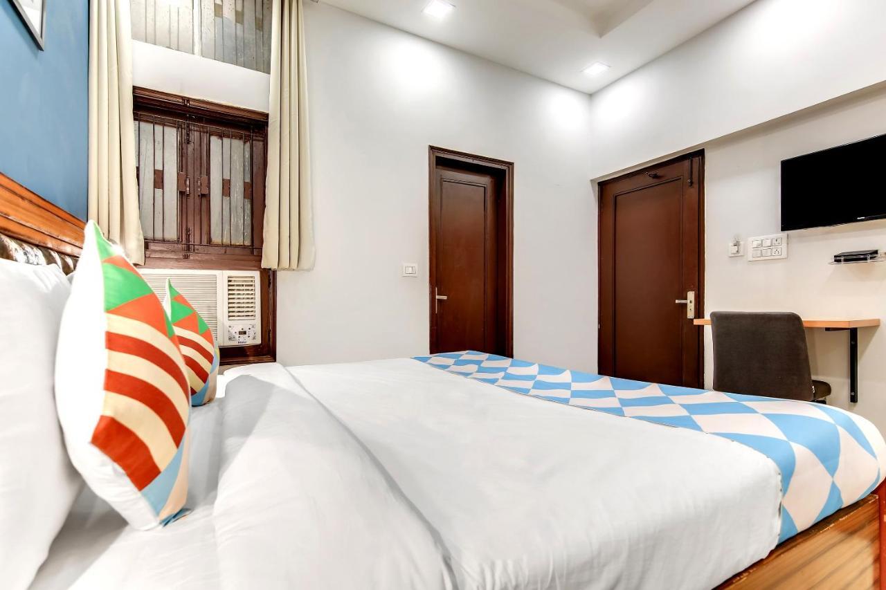 Oyo Home 64106 Comfortable Stay New Delhi Exterior photo