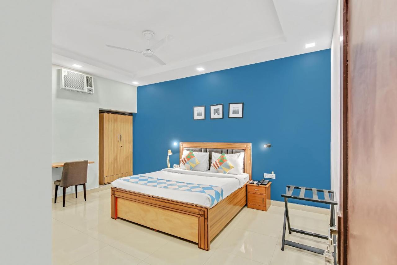 Oyo Home 64106 Comfortable Stay New Delhi Exterior photo